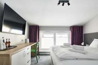 Апарт-отели PlayRoom Aparthotel Краков Двухместный номер с 1 кроватью или 2 отдельными кроватями - Мансарда-4